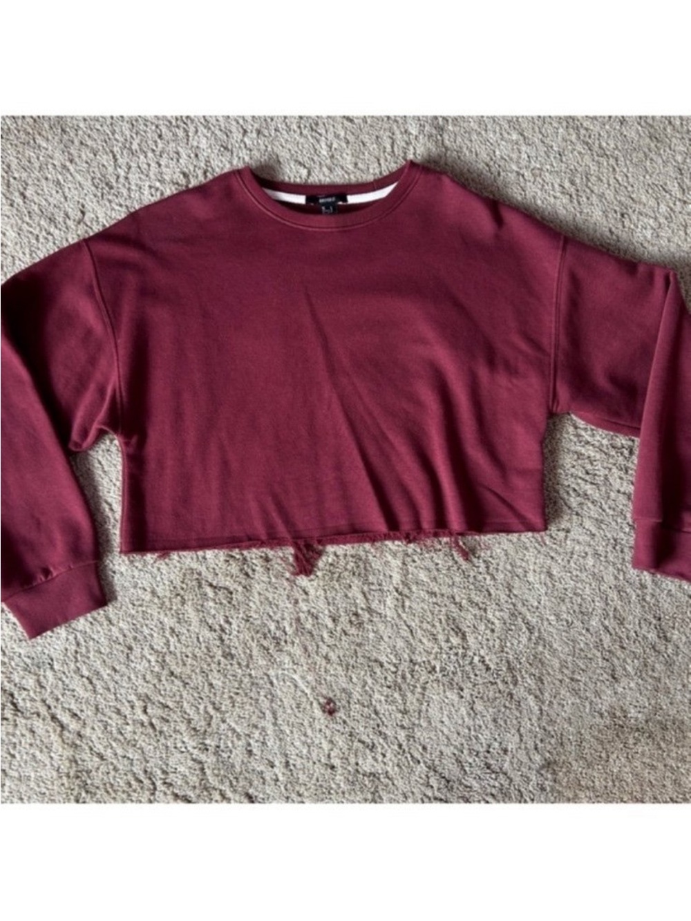 Forever 21 Red cropped sweatshirt